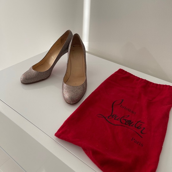 COPY - Christian Louboutin Glitter Round Toe Pump - Picture 1 of 6